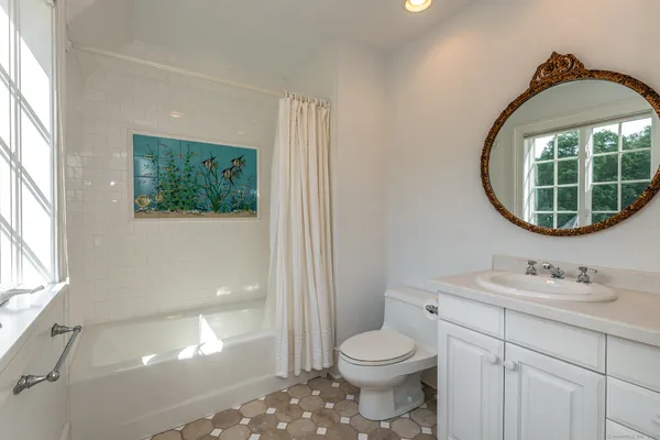 $2,595,000 | 370 Northrup Street, Bridgewater, CT 06752