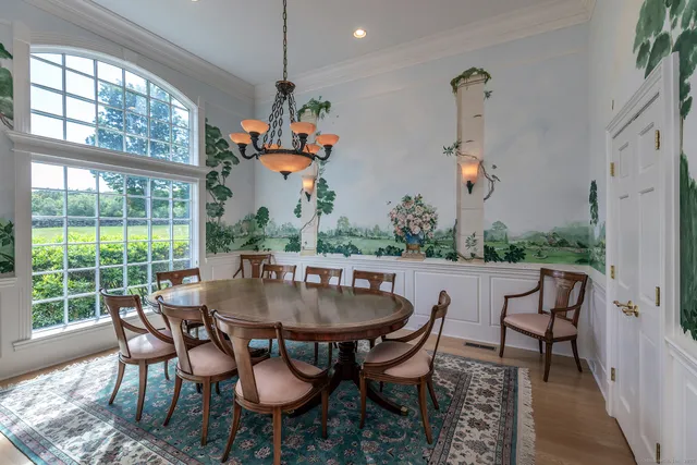 $2,595,000 | 370 Northrup Street, Bridgewater, CT 06752