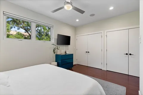 $1,200,000 | 1859 North Albany Avenue, Chicago, IL 60647