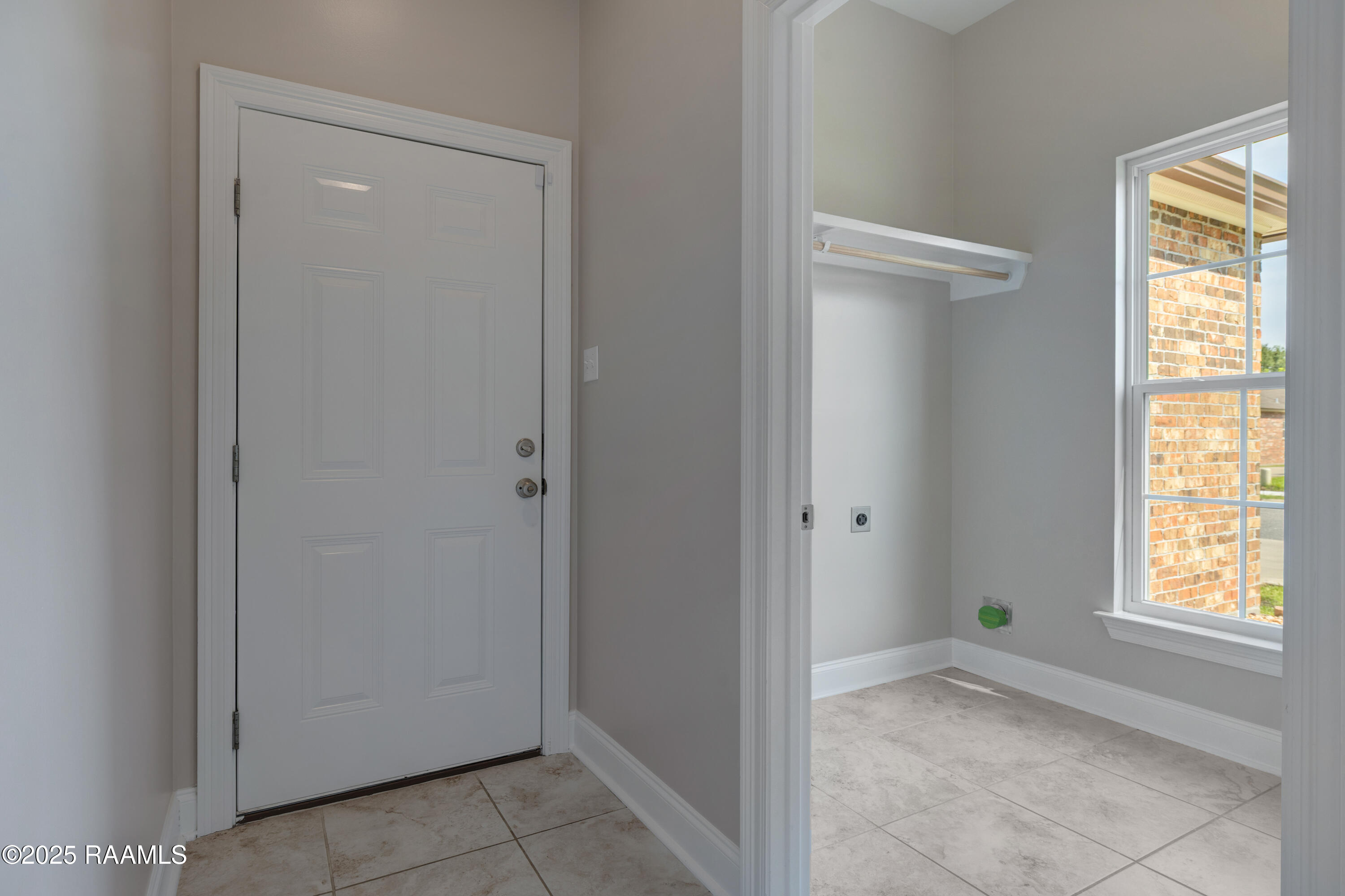 912 Russo Road New Iberia, LA 70563 - Photo 12 of 16 912 Russo-15