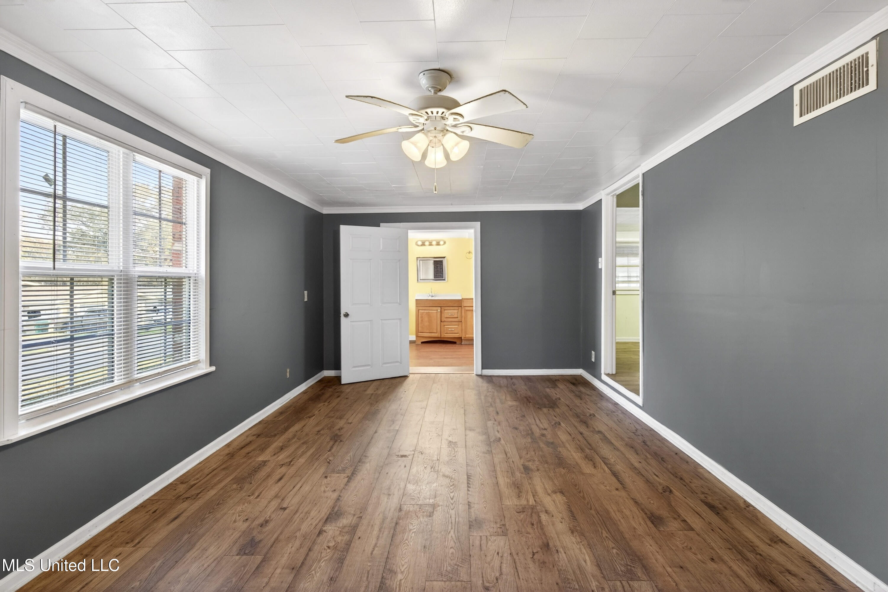 1003 Cecille Street Gulfport, MS 39501 - Photo 12 of 39 11