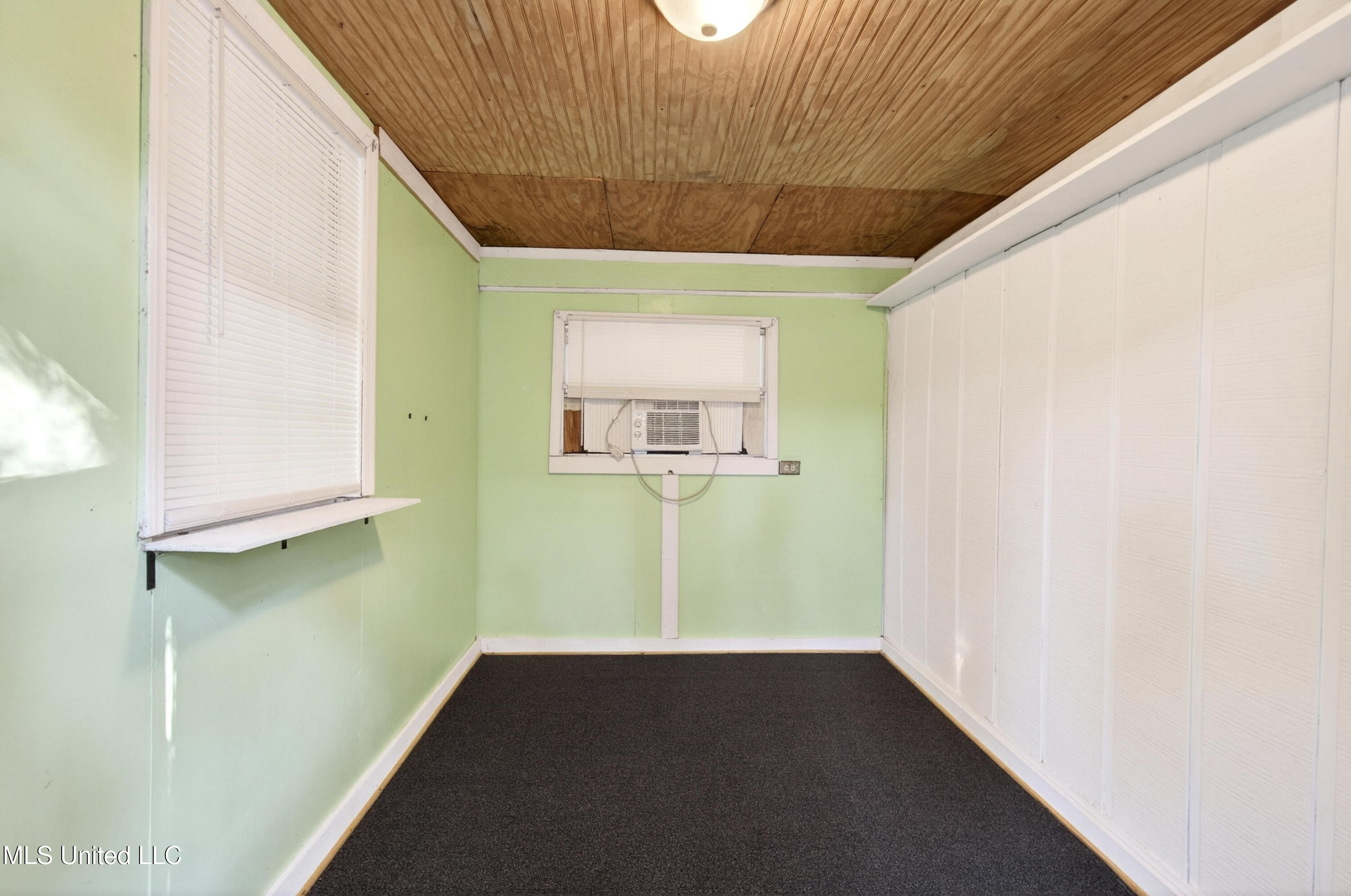 1003 Cecille Street Gulfport, MS 39501 - Photo 32 of 39 31