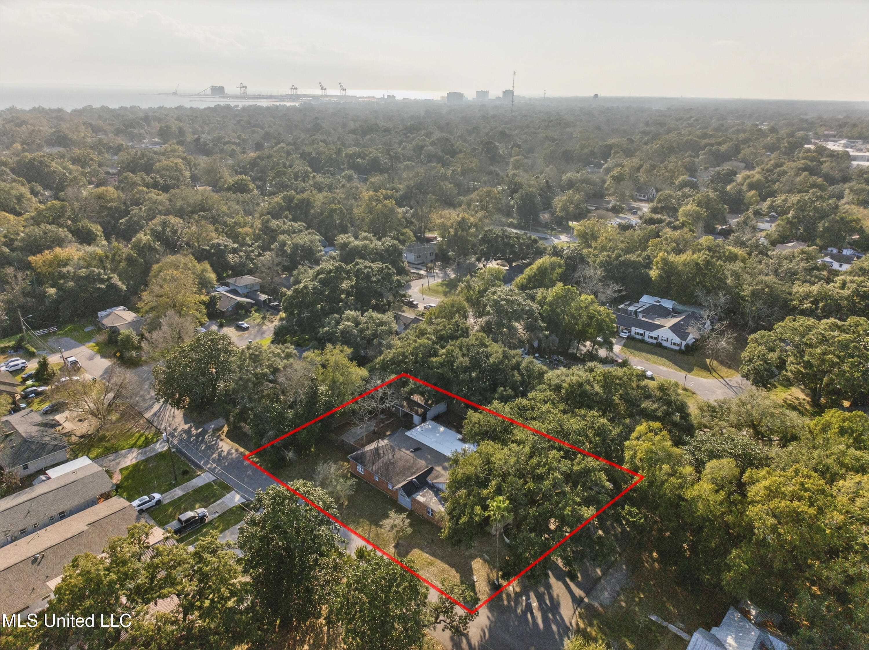 1003 Cecille Street Gulfport, MS 39501 - Photo 38 of 39 37