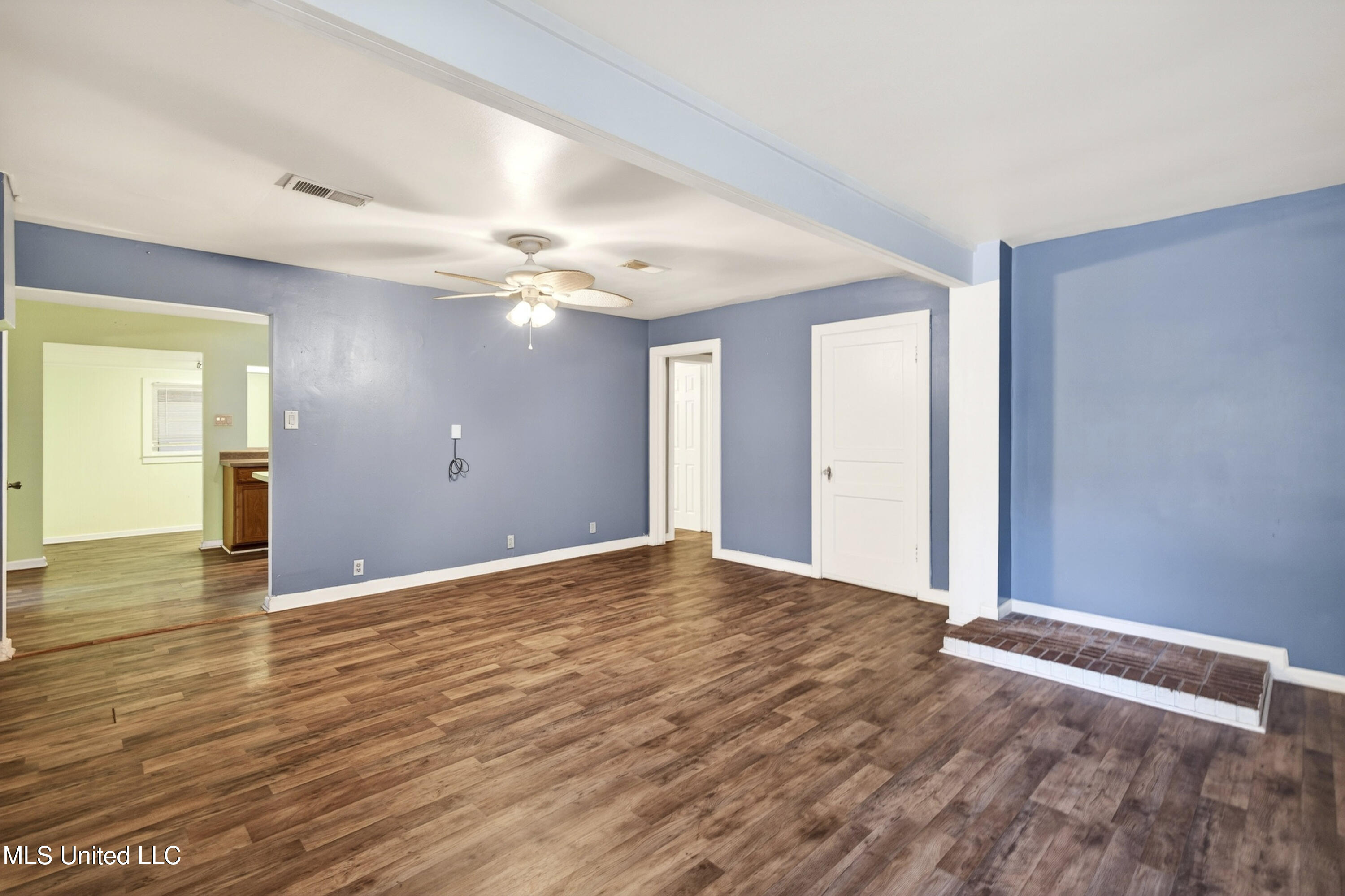 1003 Cecille Street Gulfport, MS 39501 - Photo 4 of 39 03