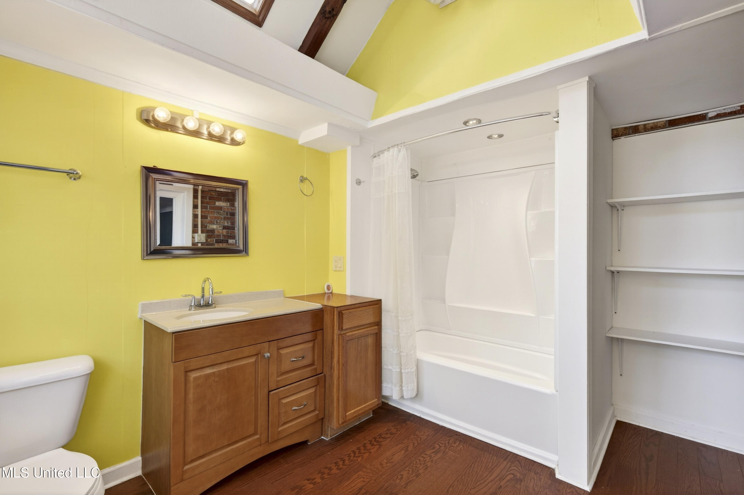 1003 Cecille Street Gulfport, MS 39501 - Photo 9 of 39 08