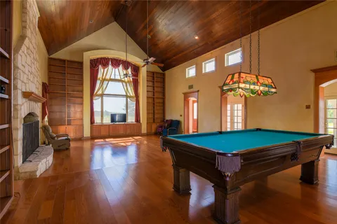 $6,295,000 | 12350 Highway 16, Fredericksburg, TX 78624
