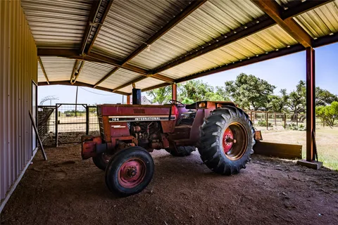 $6,295,000 | 12350 Highway 16, Fredericksburg, TX 78624