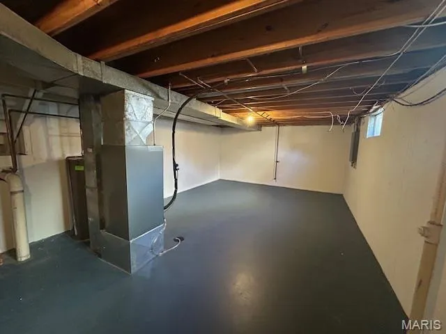 $1,900 | 420 Omar Court, St. Peters, MO 63376