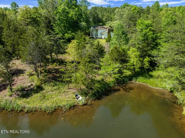 $980,000 | 6842 4 Mile Road, Maryville, TN 37803