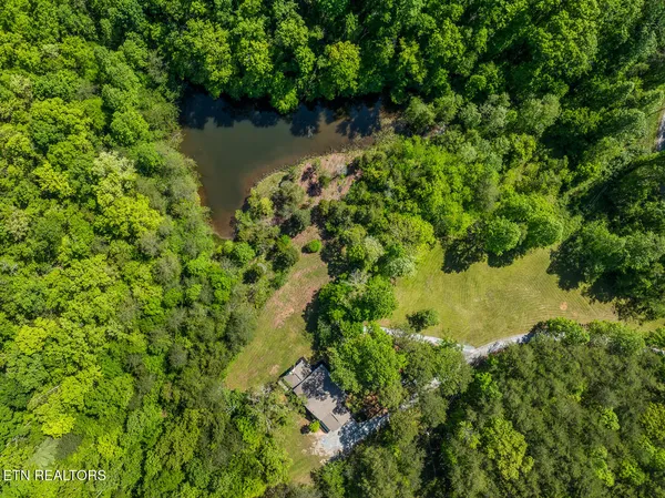 $980,000 | 6842 4 Mile Road, Maryville, TN 37803