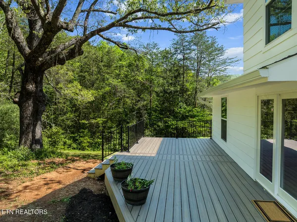 $980,000 | 6842 4 Mile Road, Maryville, TN 37803