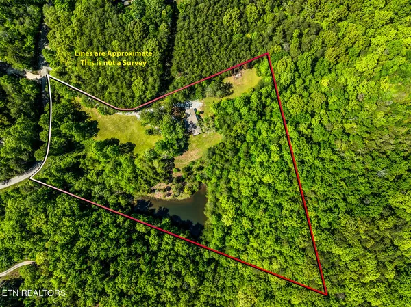 $980,000 | 6842 4 Mile Road, Maryville, TN 37803