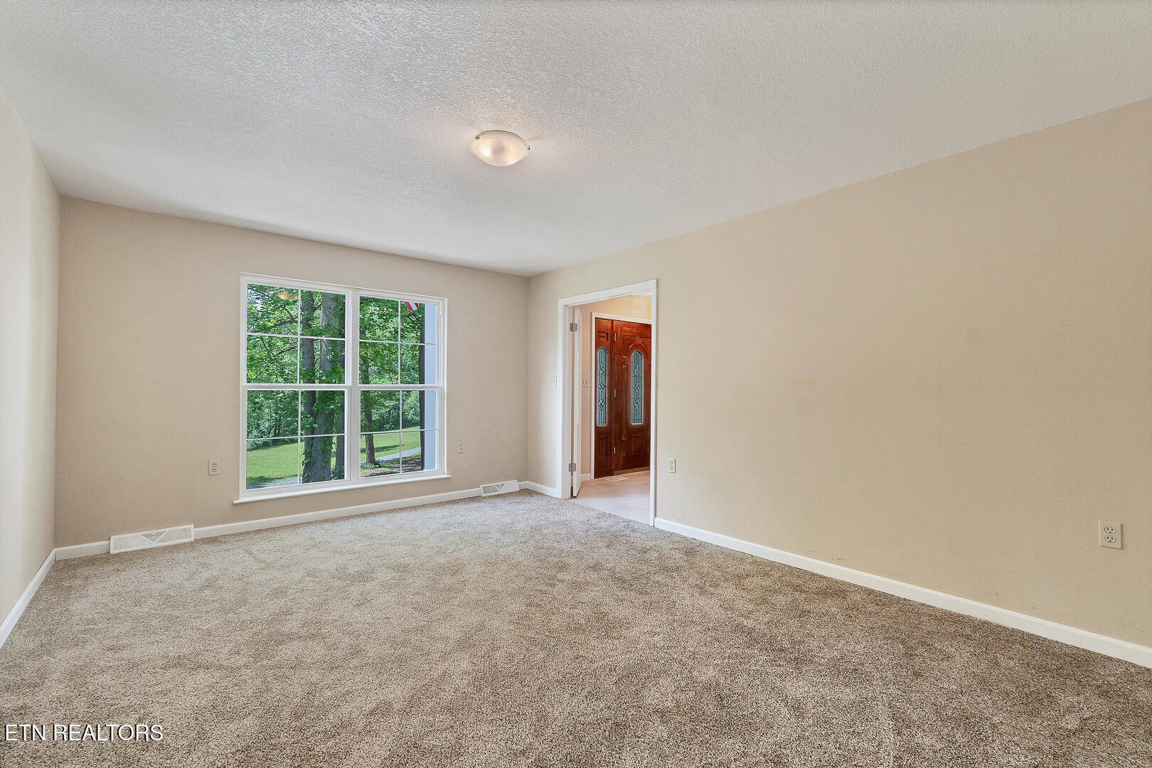 6842 4 Mile Road Maryville, TN 37803 - Photo 19 of 42 Formal LR