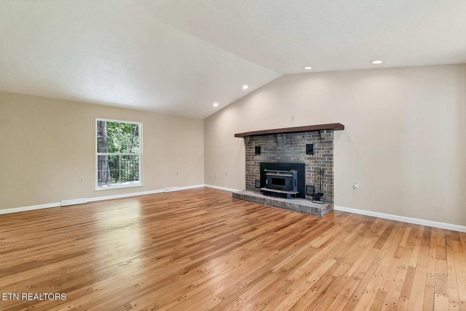 6842 4 Mile Road Maryville, TN 37803 - Photo 23 of 42 DSC06748