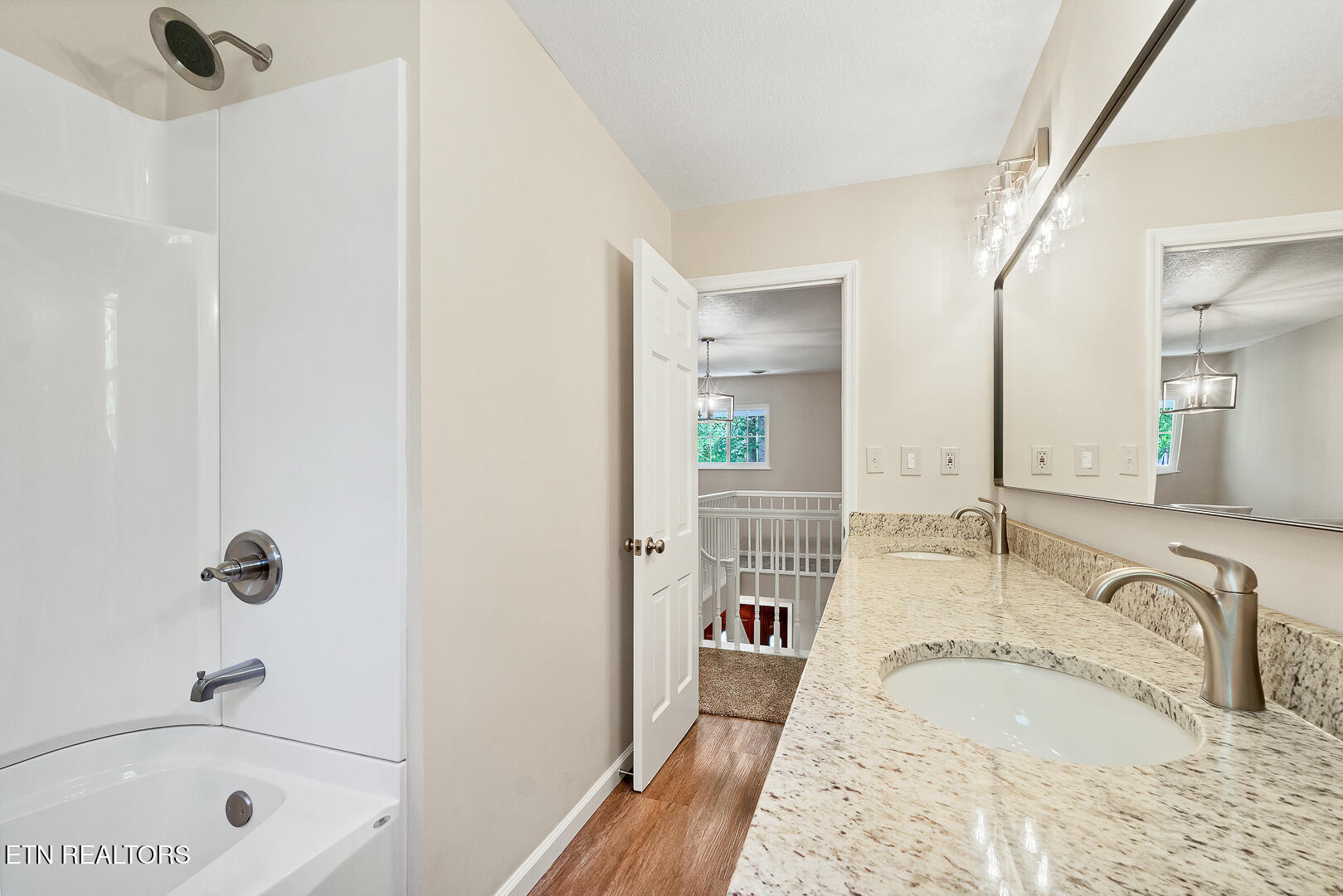 6842 4 Mile Road Maryville, TN 37803 - Photo 35 of 42 Hall Bath