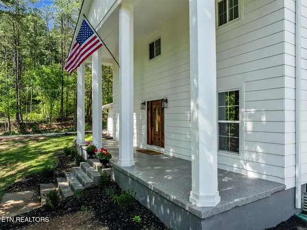 $980,000 | 6842 4 Mile Road, Maryville, TN 37803