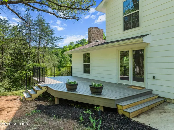 $980,000 | 6842 4 Mile Road, Maryville, TN 37803