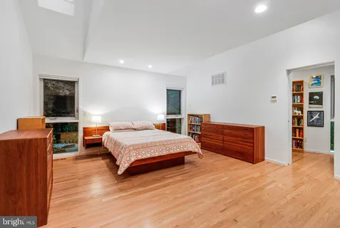 $1,495,000 | 8004 Park Overlook Drive, Bethesda, MD 20817