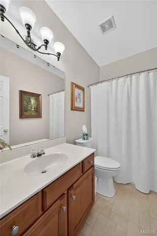 $574,900 | 2721 Fairway Oaks Drive, Lake St. Louis, MO 63367