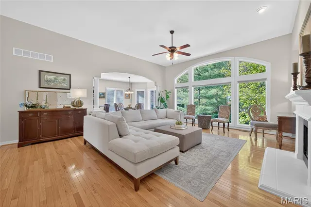 $574,900 | 2721 Fairway Oaks Drive, Lake St. Louis, MO 63367