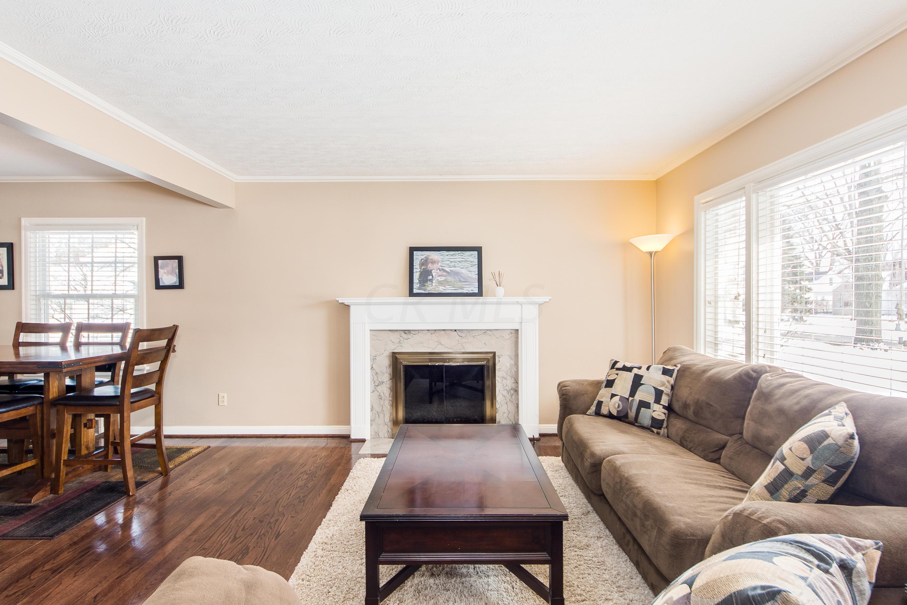 528 Acton Road Columbus, OH 43214 - Photo 4 of 32 Gallery Image 4