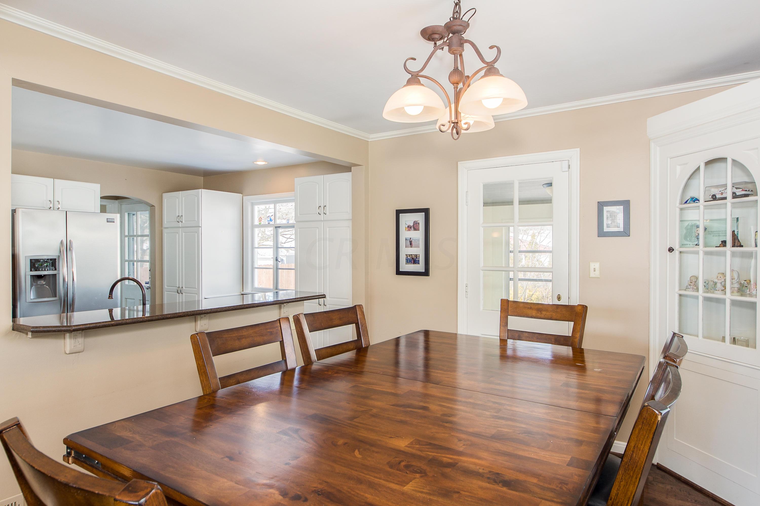 528 Acton Road Columbus, OH 43214 - Photo 8 of 32 Gallery Image 8