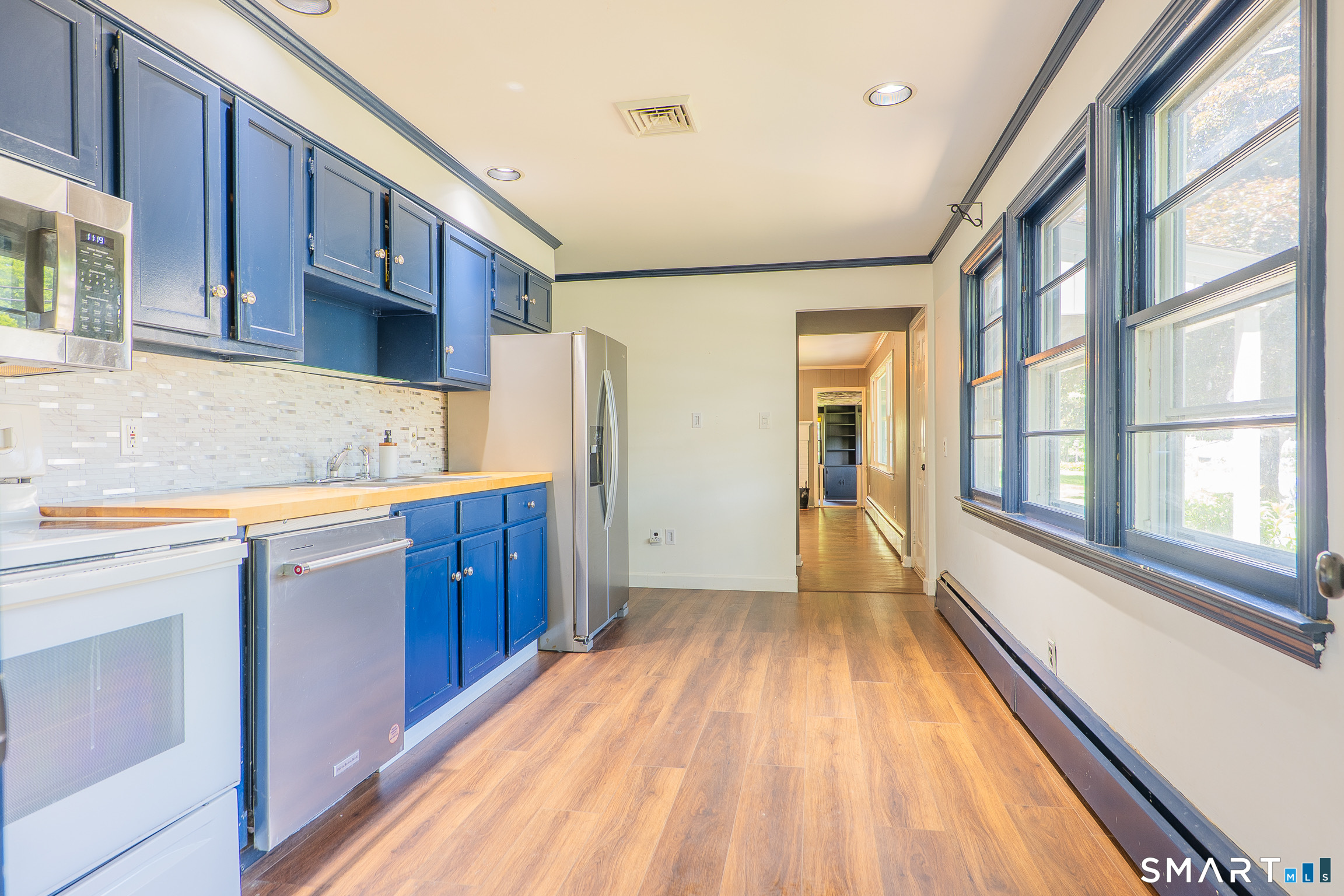 28 Garella Road Bethel, CT 06801 - Photo 13 of 40