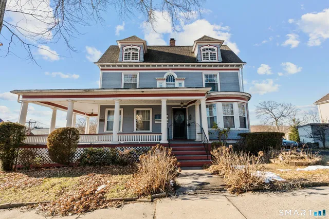 $375,000 | 4 Fairview Terrace, Derby, CT 06418