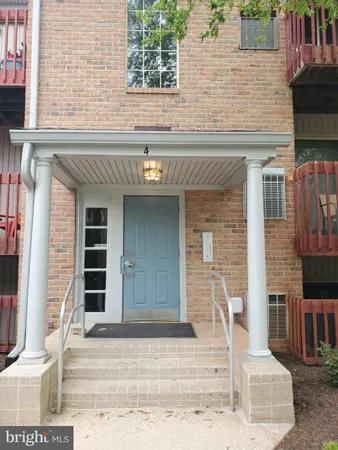 $149,000 | 4 Banyan Wood Court, Unit 304, Essex, MD 21221
