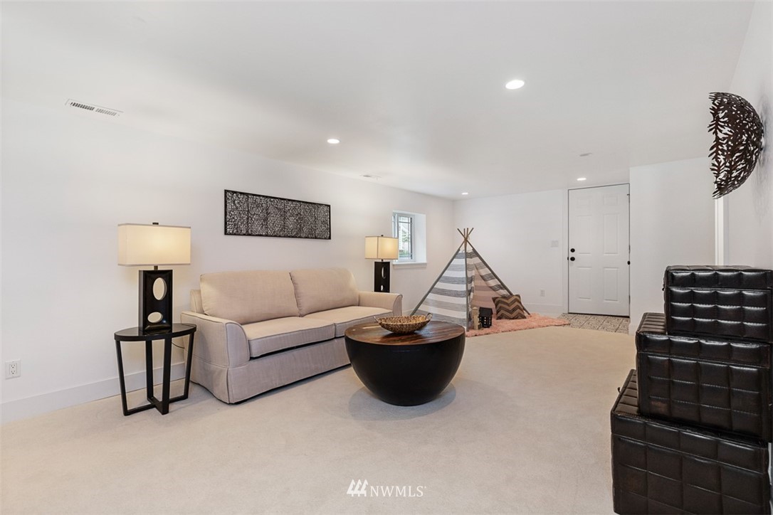 325 North 79th Street Seattle, WA 98103 - Photo 16 of 25 Gallery Image 16