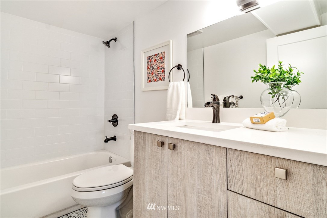 325 North 79th Street Seattle, WA 98103 - Photo 19 of 25 Gallery Image 19