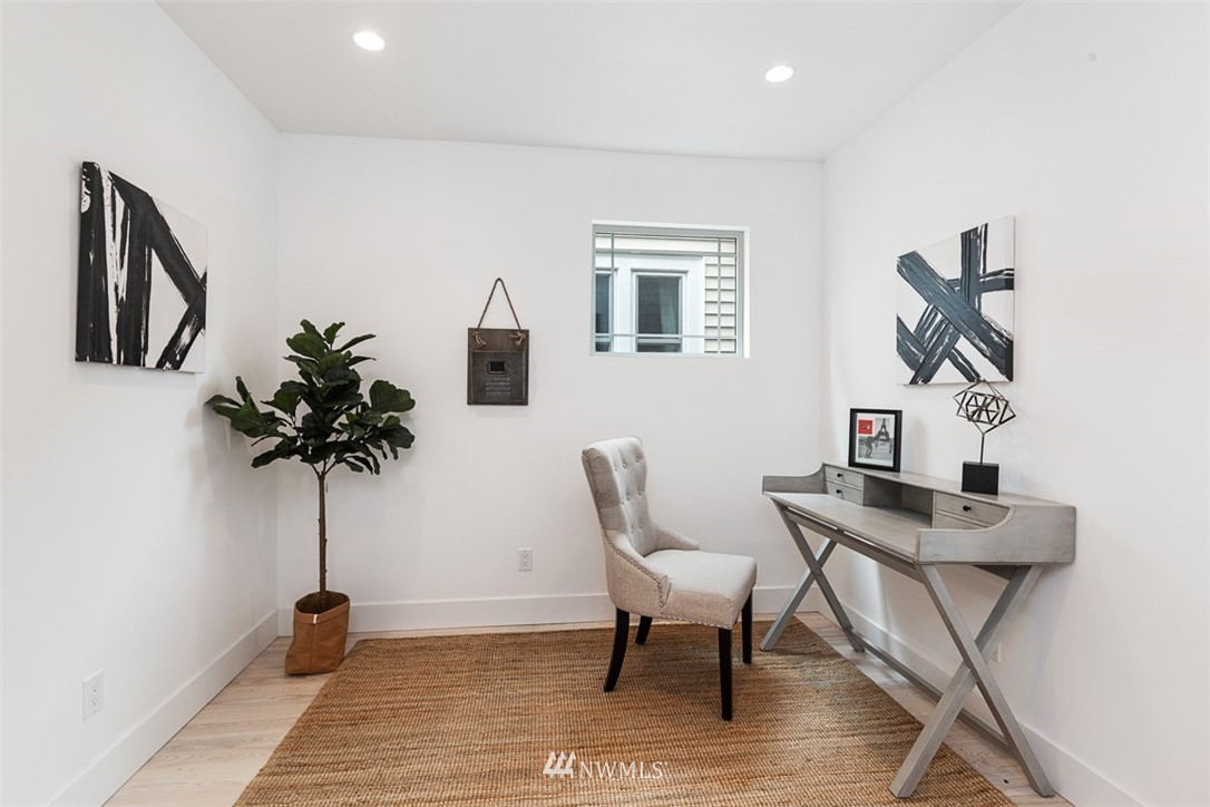 325 North 79th Street Seattle, WA 98103 - Photo 8 of 25 Gallery Image 8
