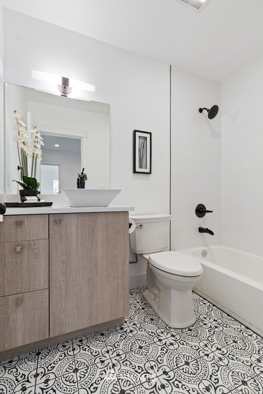 325 North 79th Street Seattle, WA 98103 - Photo 10 of 25 Gallery Image 10