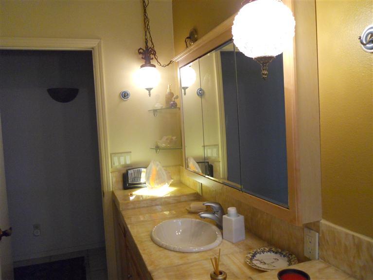 Onyx Stone Countertop with underlighting.