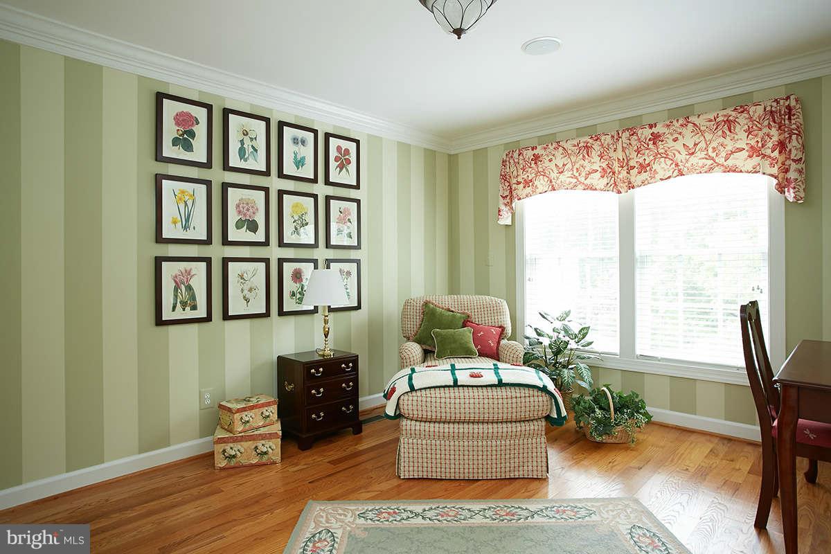 12524 Chronical Drive Fairfax, VA 22030 - Photo 20 of 30 Bedroom (Master)