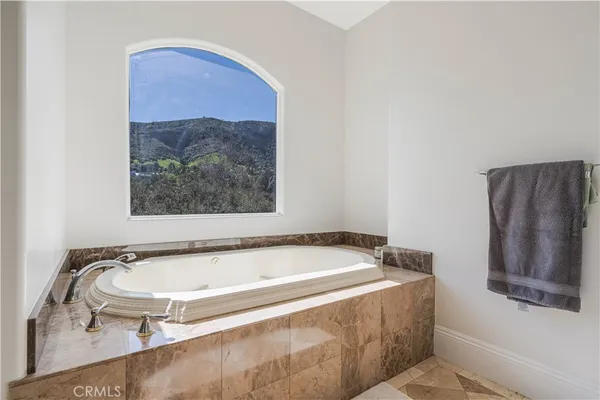 a bathroom with a tub