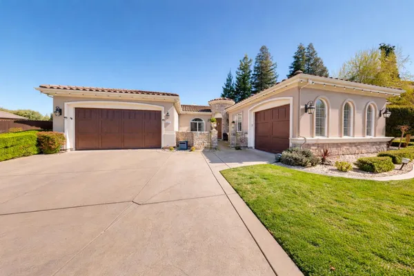 $1,200,000 | 948 Woodridge Court, Yuba City, CA 95993