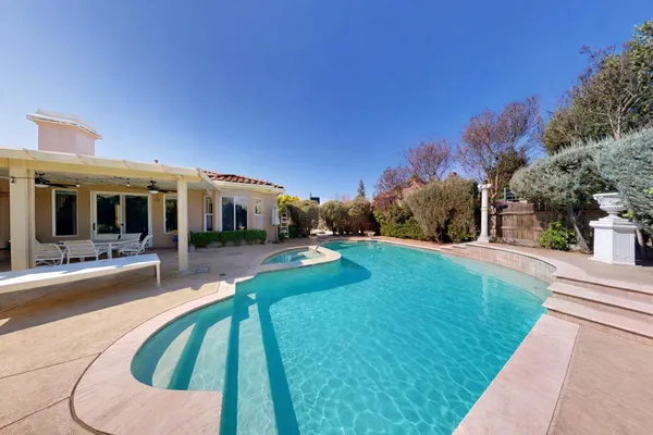 $1,200,000 | 948 Woodridge Court, Yuba City, CA 95993