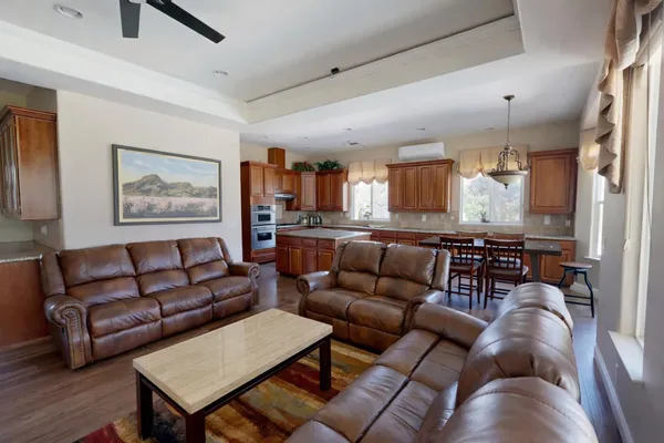 $1,200,000 | 948 Woodridge Court, Yuba City, CA 95993