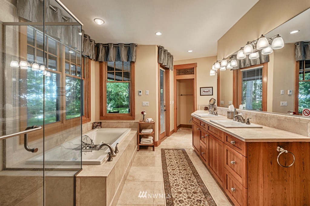 3322 Green Road Oak Harbor, WA 98277 - Photo 11 of 25 Gallery Image 11