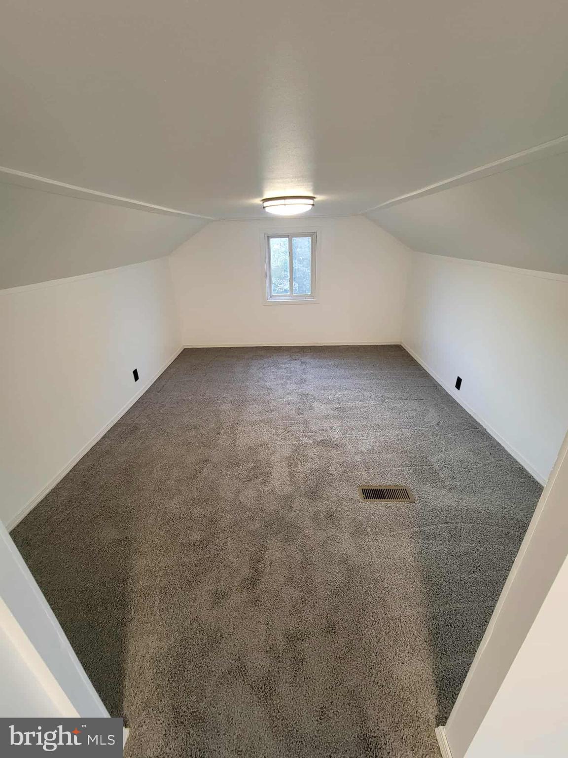 14204 Temple Street Ellerslie, MD 21529 - Photo 21 of 31 an empty room with windows