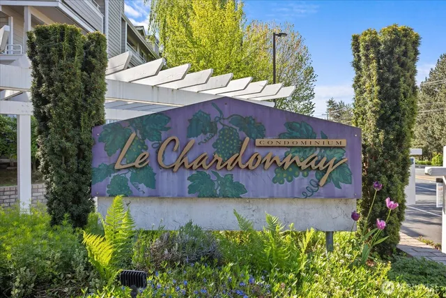 $2,495 | 14007 Northeast 181st Street, Unit C304, Woodinville, WA 98072