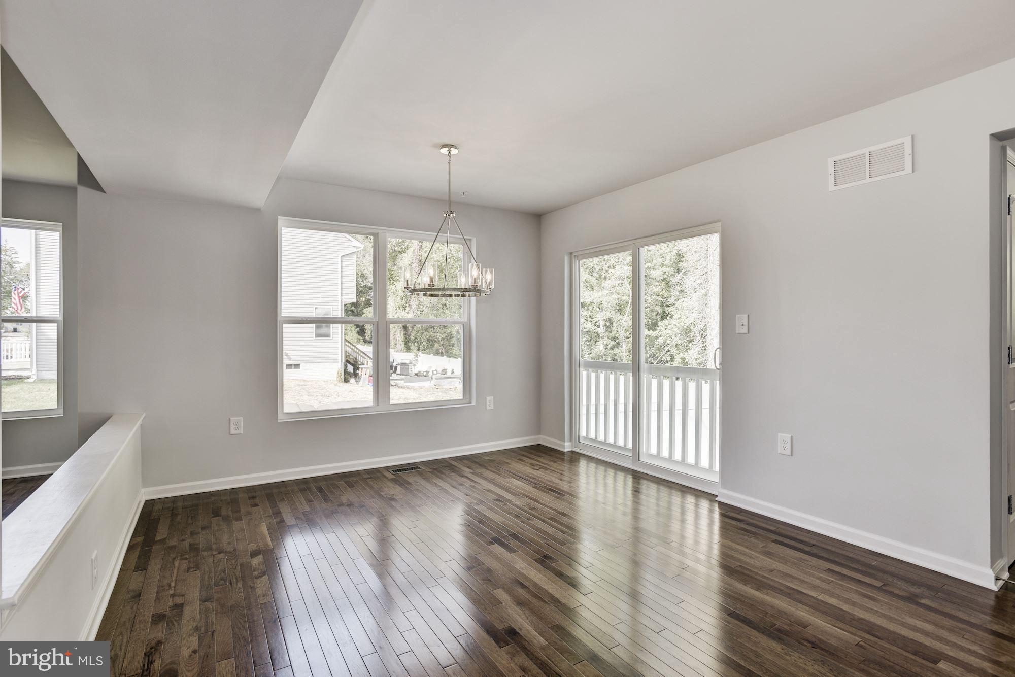 1463 Ridgeway Arnold, MD 21012 - Photo 5 of 35 Dining Room