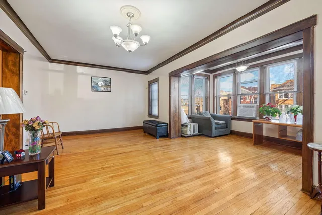 $1,150,000 | 4734 North Drake Avenue, Chicago, IL 60625