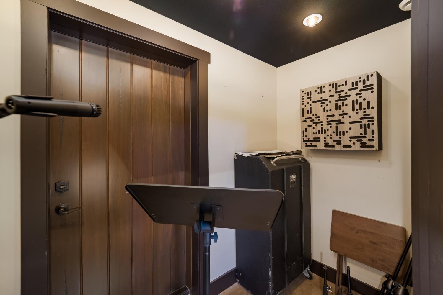 7229 Bidwell Road Joelton, TN 37080 - Photo 23 of 30 Vocal booth