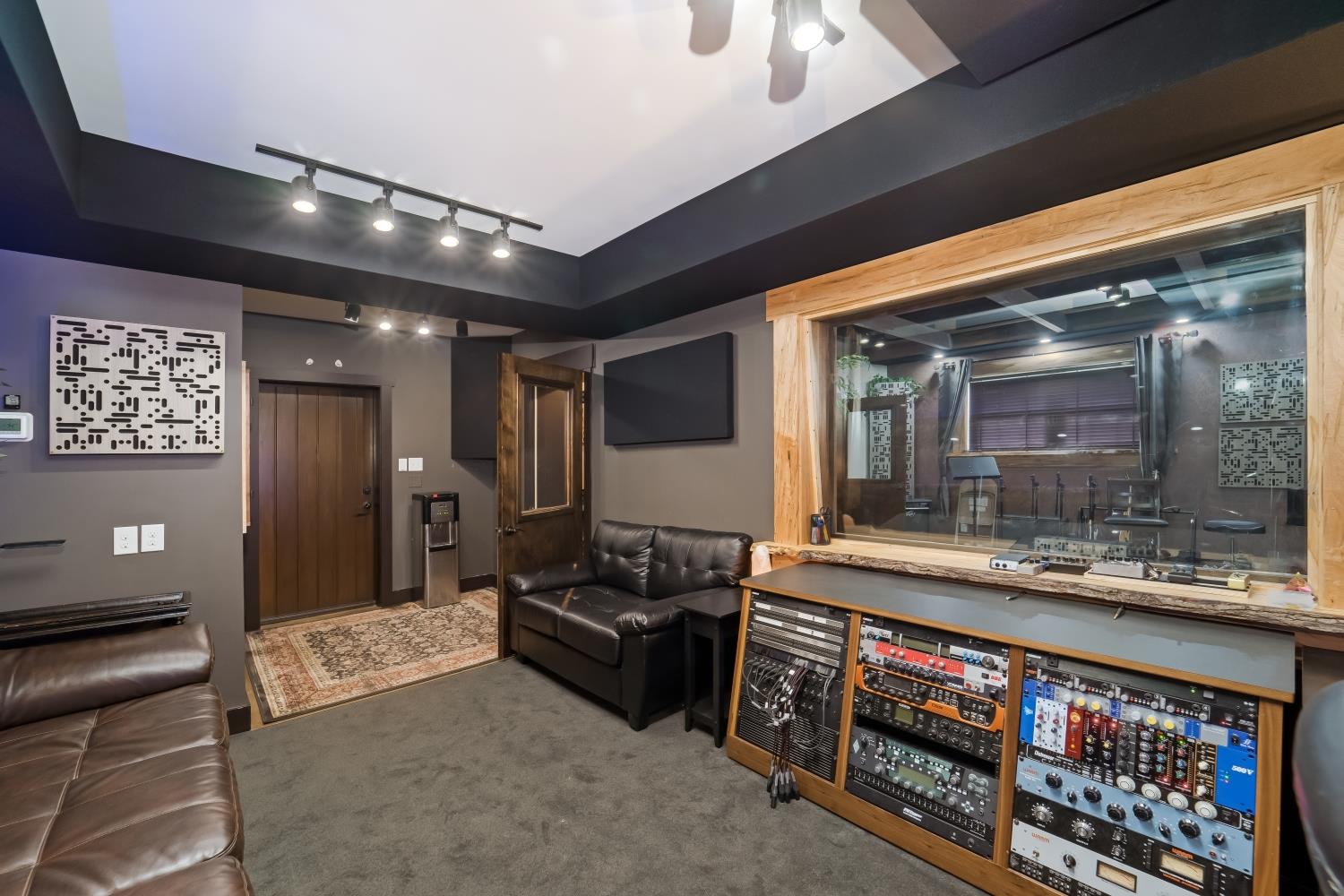 7229 Bidwell Road Joelton, TN 37080 - Photo 25 of 30 The studio is professionally engineered by Gary Hedden, an award winning Nashville sound engineer.
