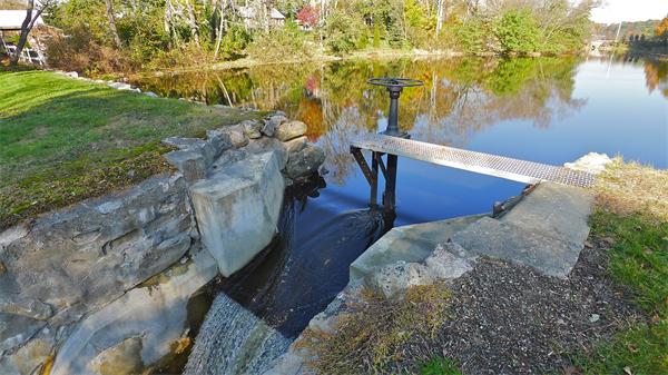 24 Temple Road Lynnfield, MA 01940 - Photo 14 of 15 Gallery Image 14