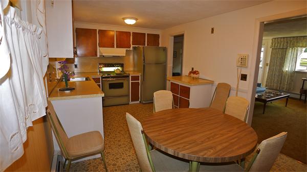 24 Temple Road Lynnfield, MA 01940 - Photo 5 of 15 Gallery Image 5