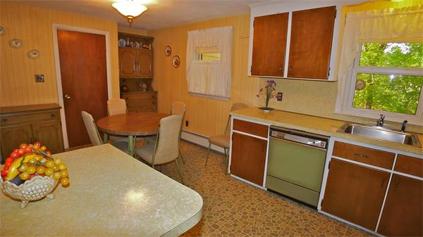 24 Temple Road Lynnfield, MA 01940 - Photo 6 of 15 Gallery Image 6