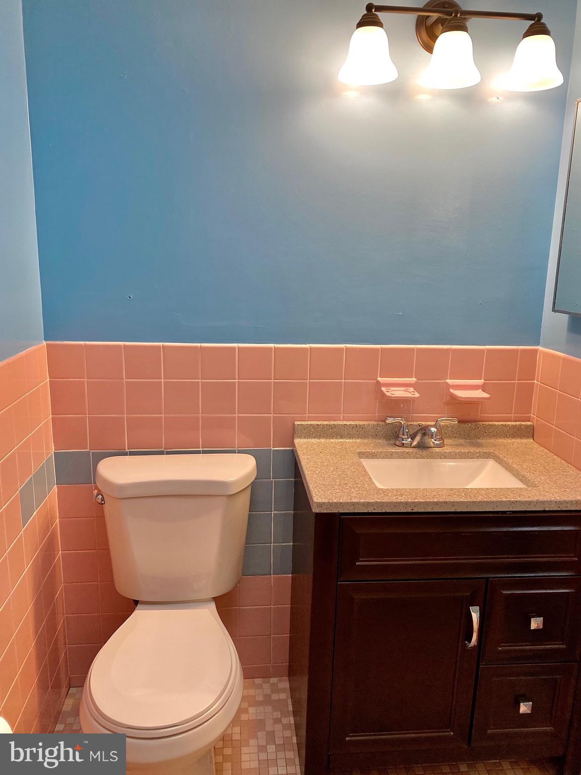 12507 Chilton Road Philadelphia, PA 19154 - Photo 16 of 21